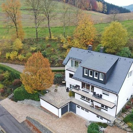 Auwers Haus Komplett - 3 Wohneinheiten Schmallenberg Exterior foto